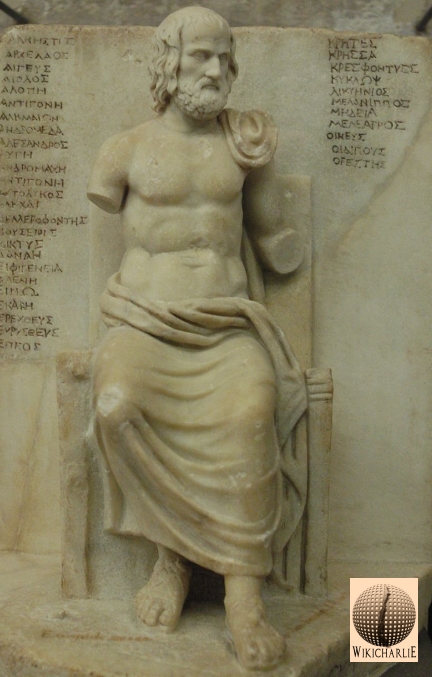 Euripides sentado El Louvre.jpg